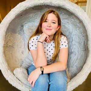 Meet your Posher, Hannah